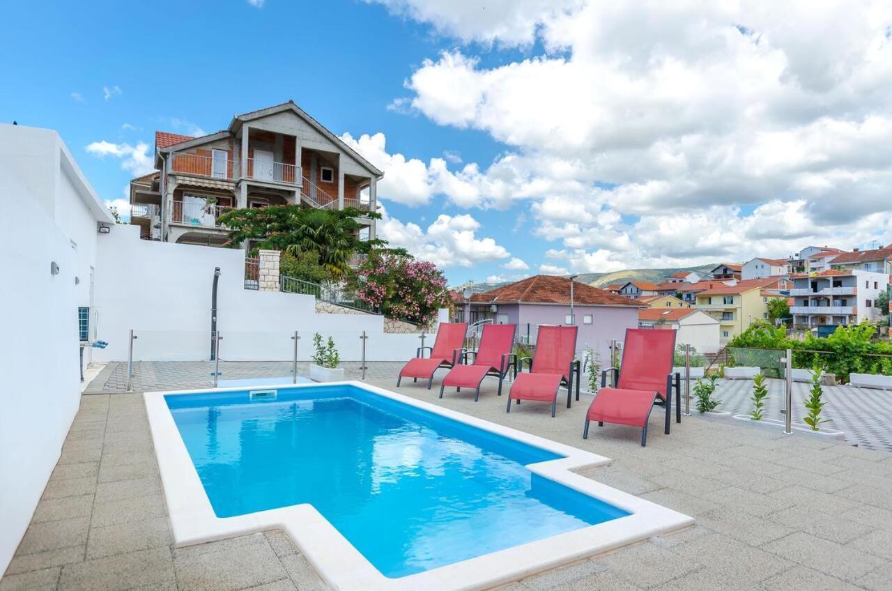 Apartments City View Τρογκίρ Εξωτερικό φωτογραφία