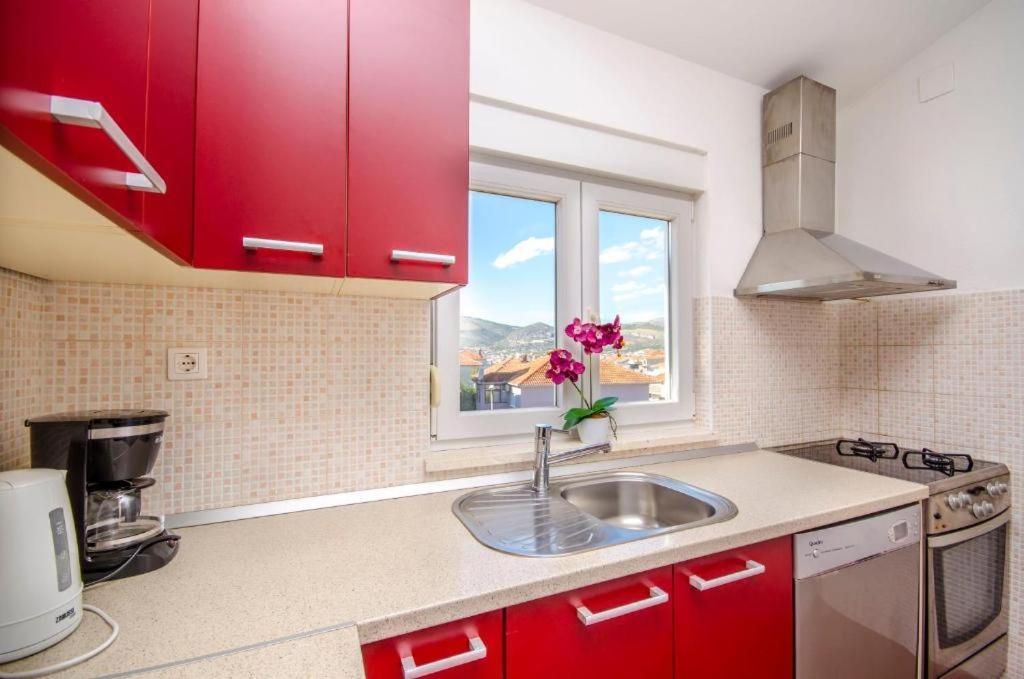 Apartments City View Τρογκίρ Εξωτερικό φωτογραφία