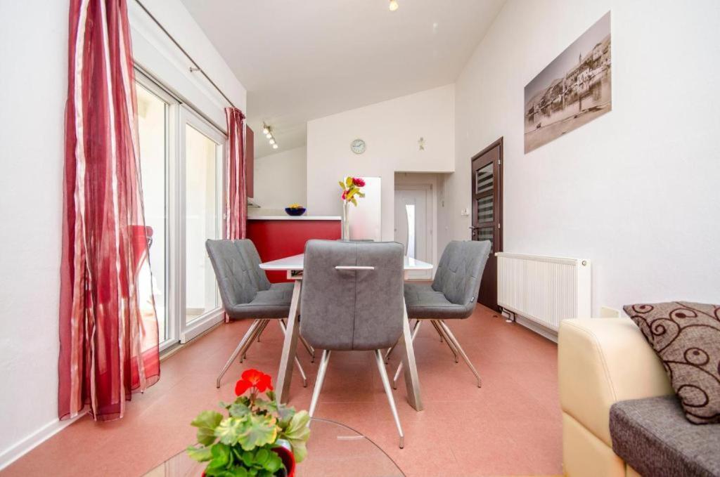 Apartments City View Τρογκίρ Εξωτερικό φωτογραφία
