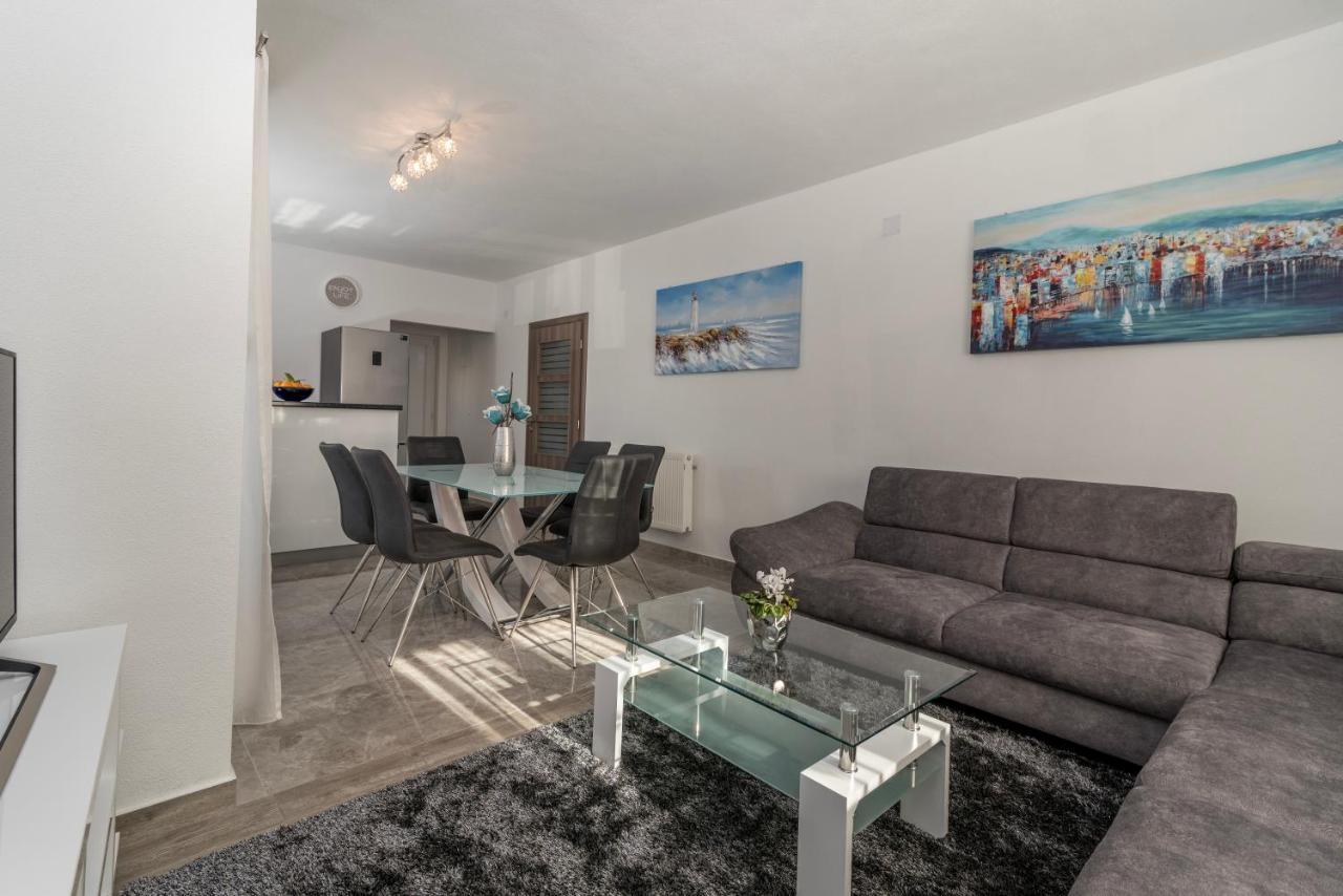 Apartments City View Τρογκίρ Εξωτερικό φωτογραφία