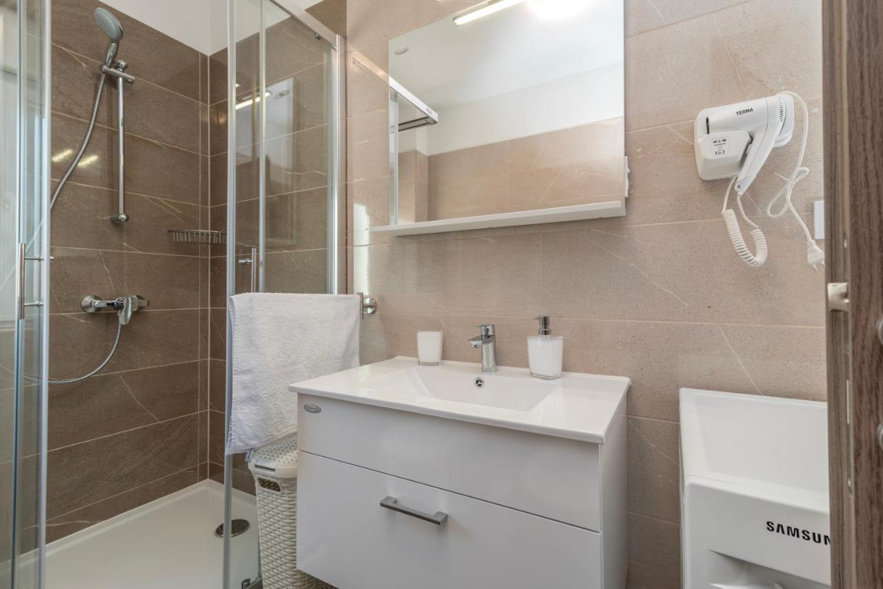 Apartments City View Τρογκίρ Εξωτερικό φωτογραφία